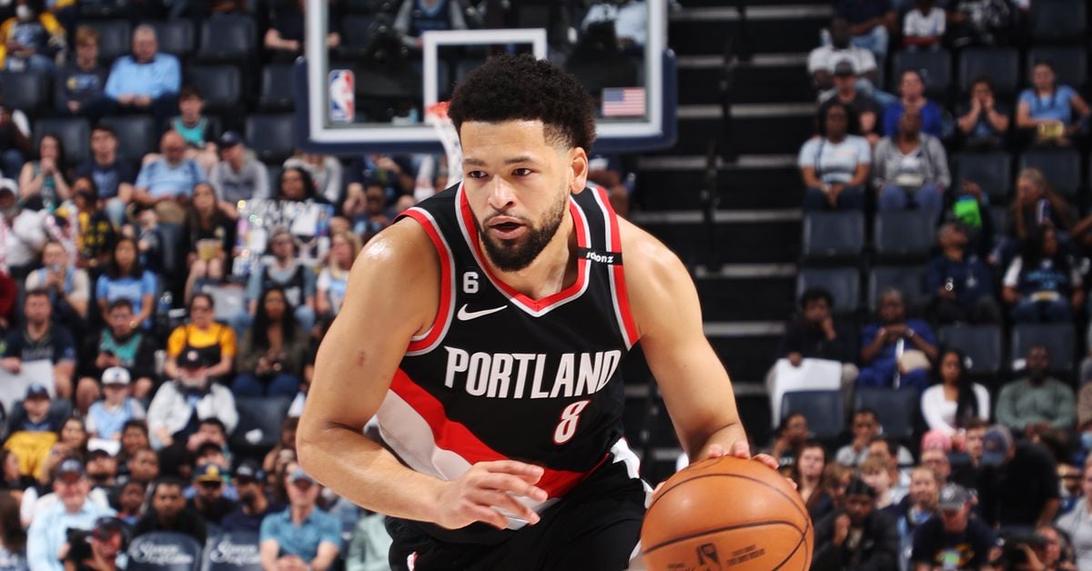 Grizzlies Outlast Blazers in Hard-Fought Battle.