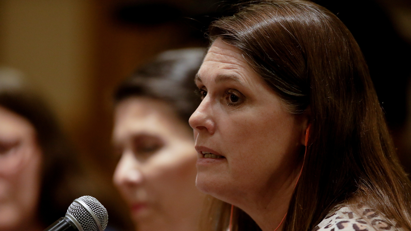 Arizona Rep. censured for Bible prank and hiding Bibles