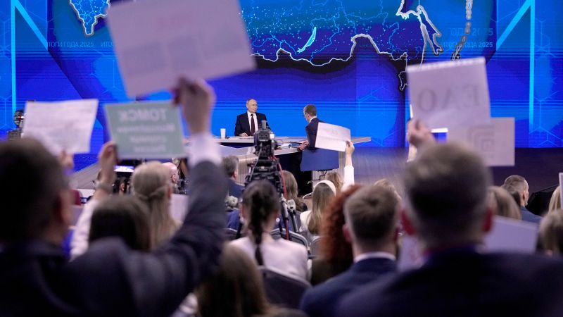 Featured image for Putin Reflects on a Tumultuous Year in Year-End Press Conference