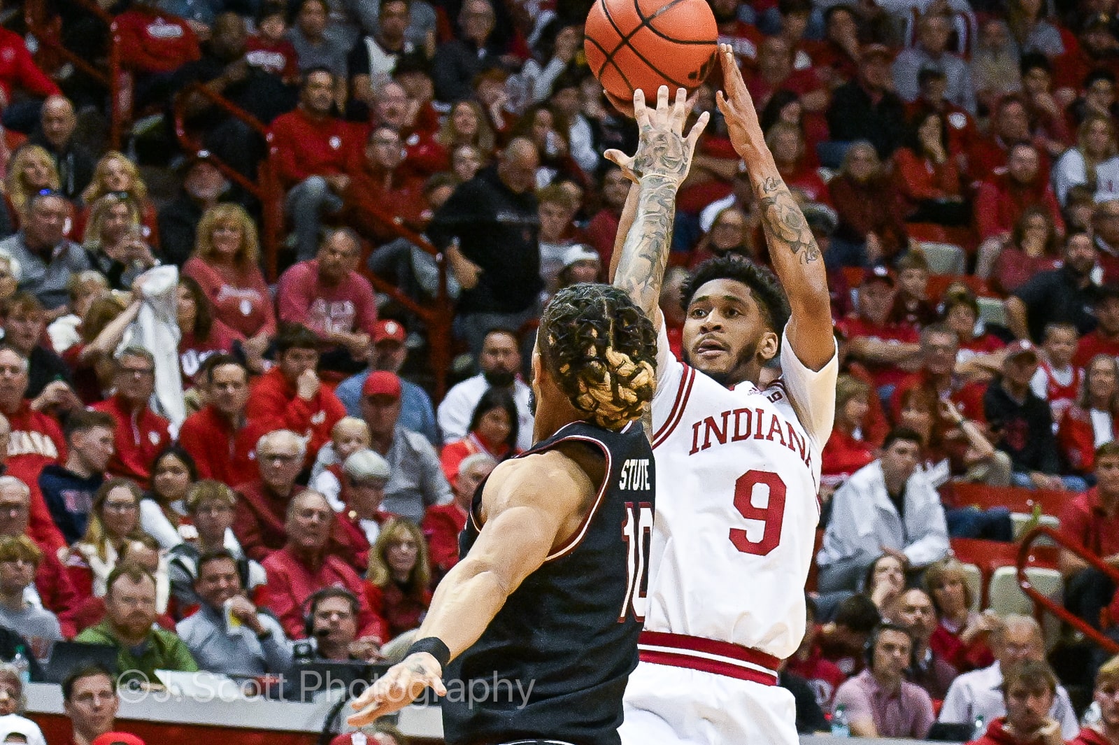 Featured image for Myles Rice Shines as Indiana's Backcourt Depth Secures Win Over South Carolina