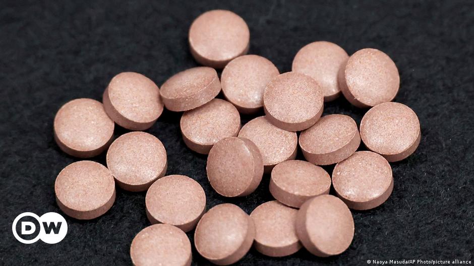 "Japanese Authorities Investigate Health Supplement Factories After 7 Deaths"