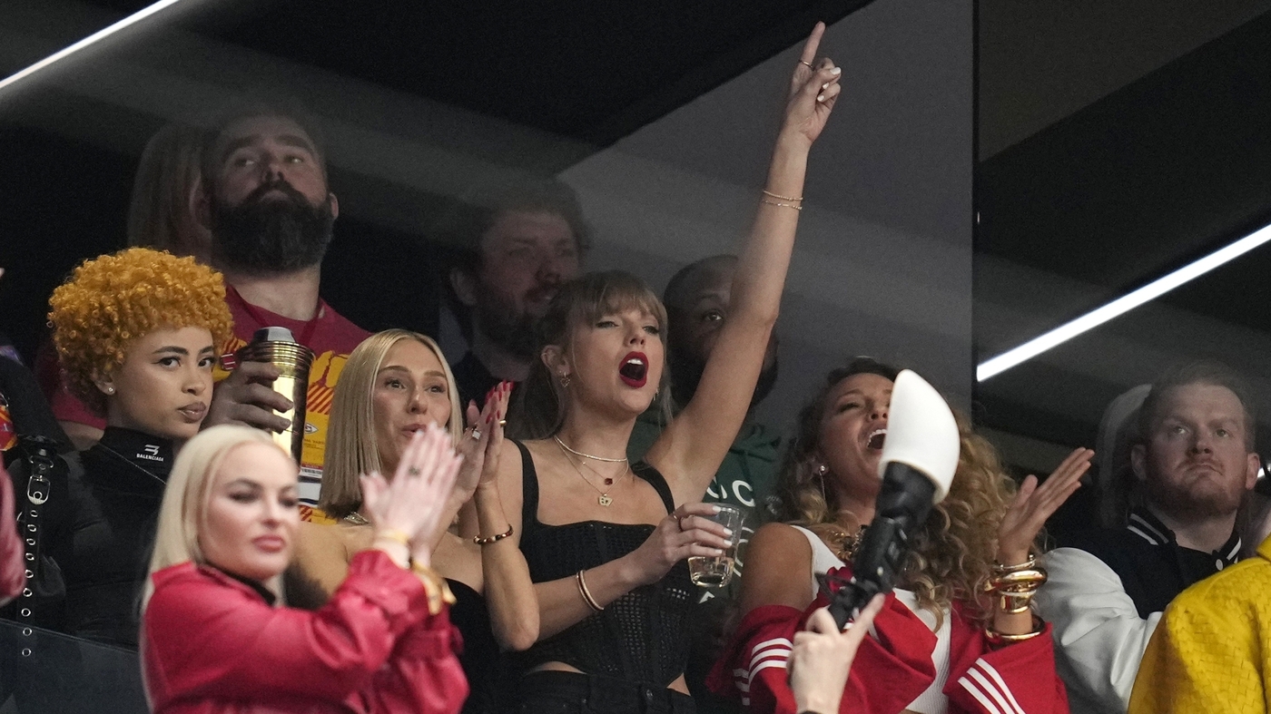 "Trump Criticizes Taylor Swift's Potential Endorsement of Biden as 'Disloyal'"