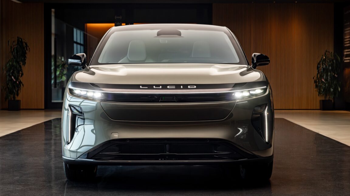 Featured image for Lucid's 2025 Gravity SUV: A New Era in Luxury EVs Begins