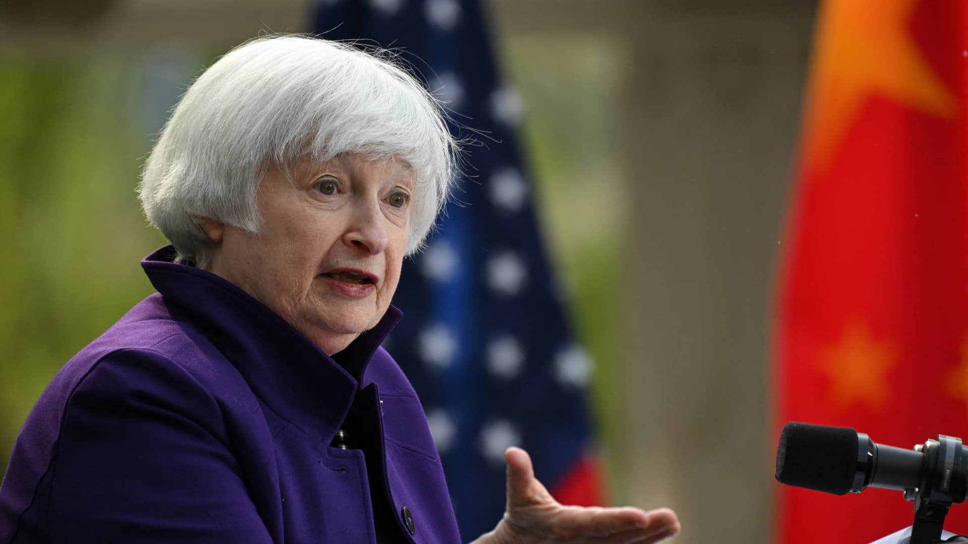 Yellen Urges China to Reconsider Trade Practices