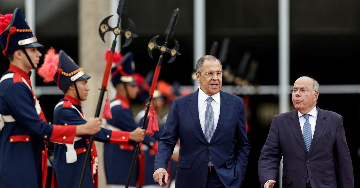 Brazil's foreign policy under scrutiny over ties with Russia and stance on Ukraine.
