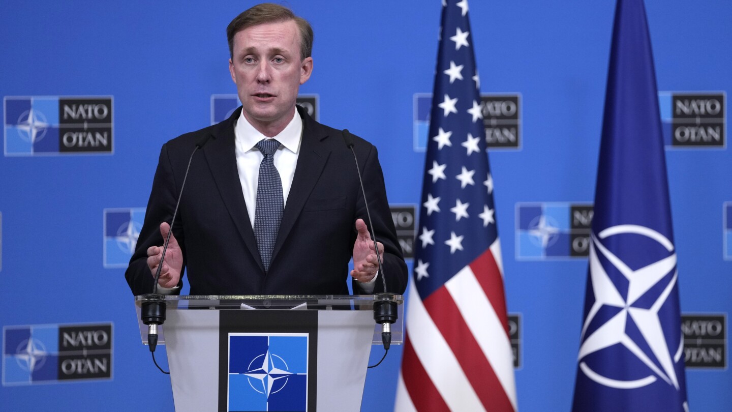 "International Pressure Mounts on Hungary to Approve Sweden's NATO Membership"