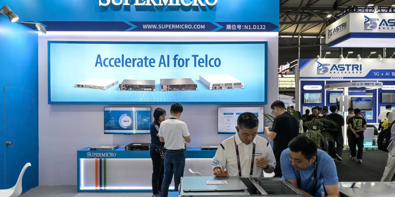 AI Boom Lifts SMCI on Strong Q2, Margin Pressure Persists