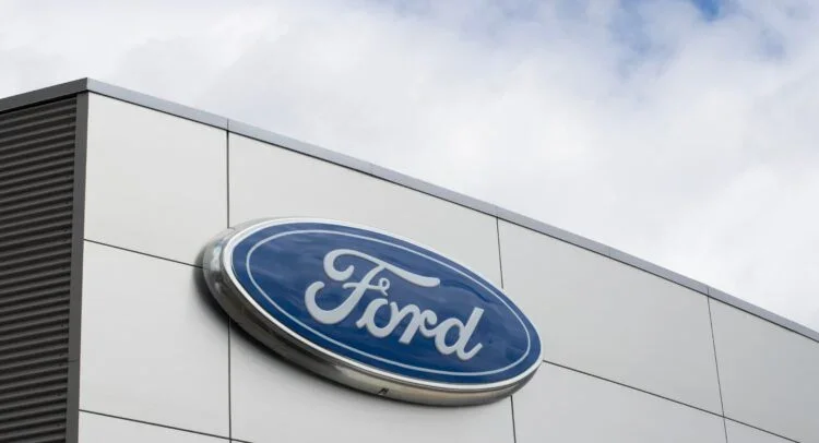 Ford bets big on dealer push to win back Escape lease customers as F slips