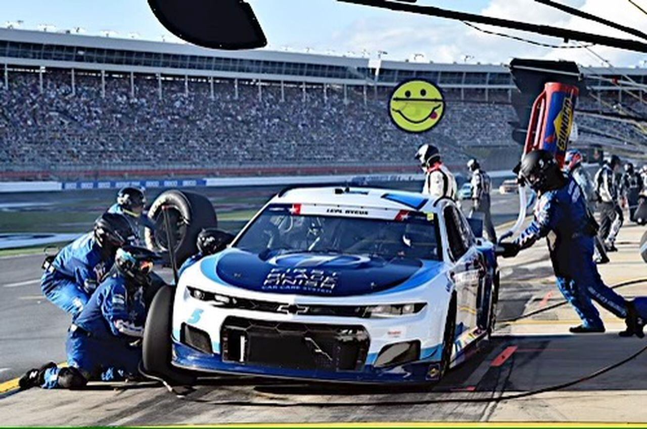 Featured image for How to Watch NASCAR Coca Cola 600 Live from Charlotte Motor Speedway