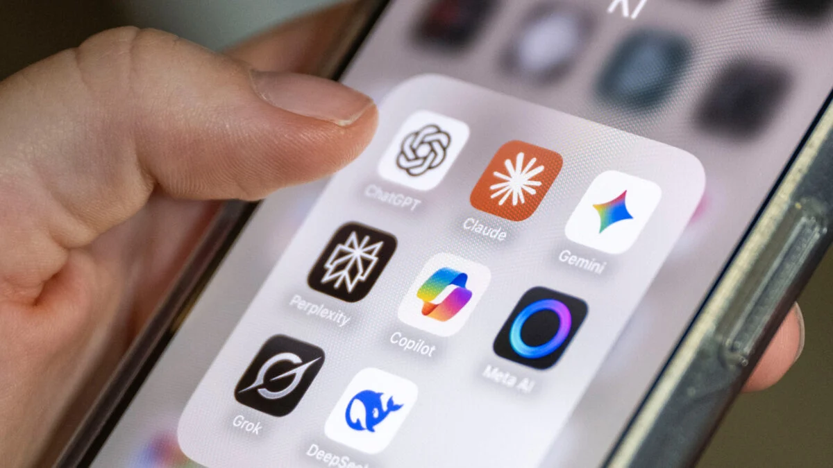 Featured image for Tech Legends Clash Over AI-Generated Email Controversies