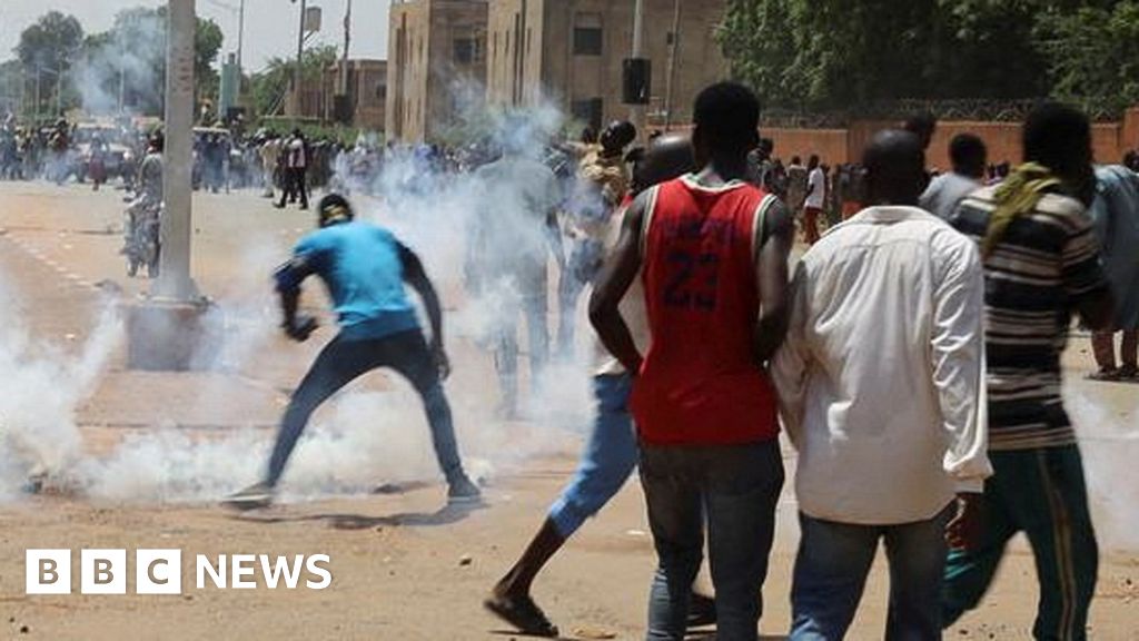UK Urges Nationals in Niger to Stay Indoors Amid Unrest