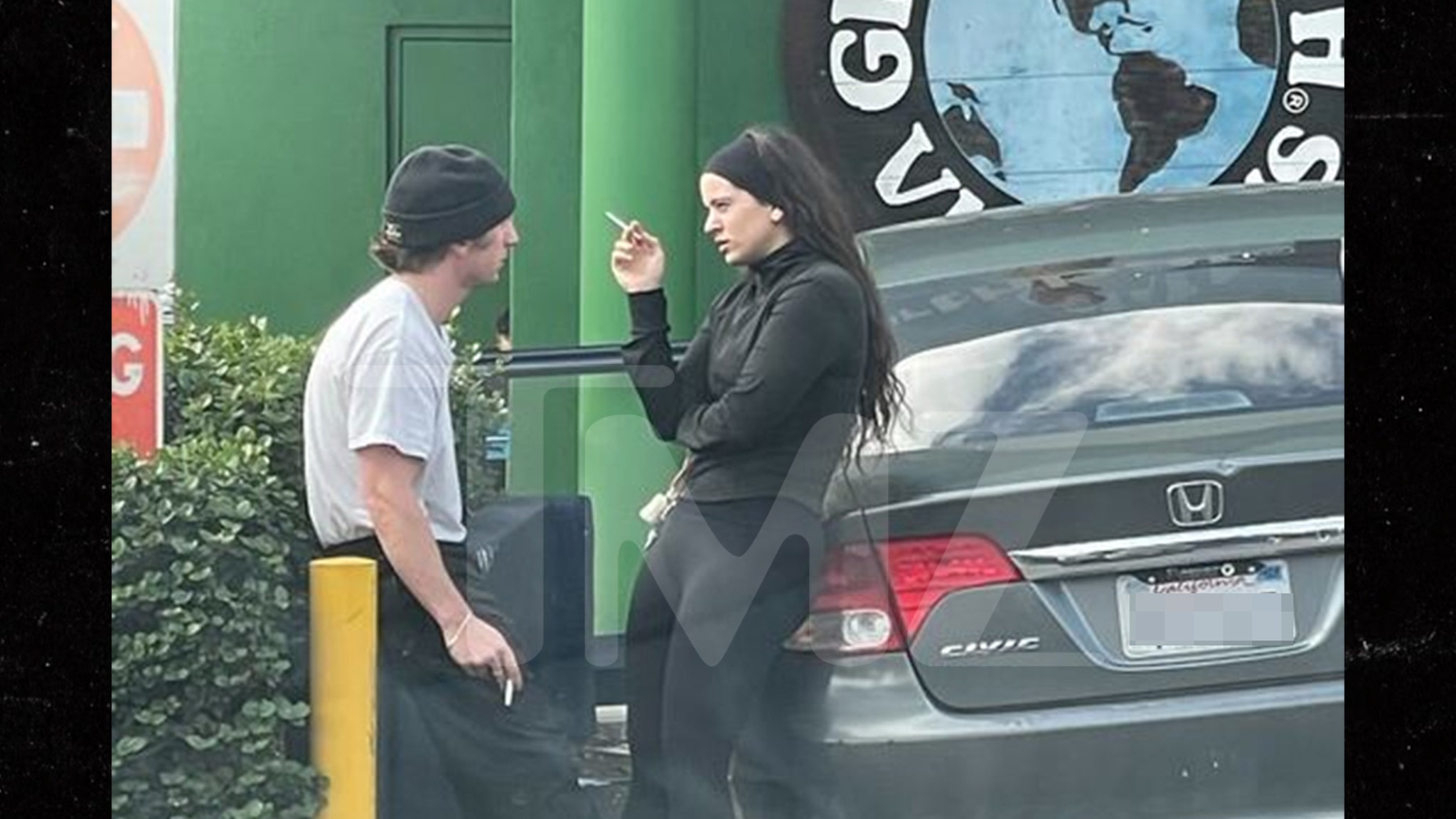 Featured image for "Jeremy Allen White and Rosalía Spark Romance Speculation During Cozy Smoke Break"