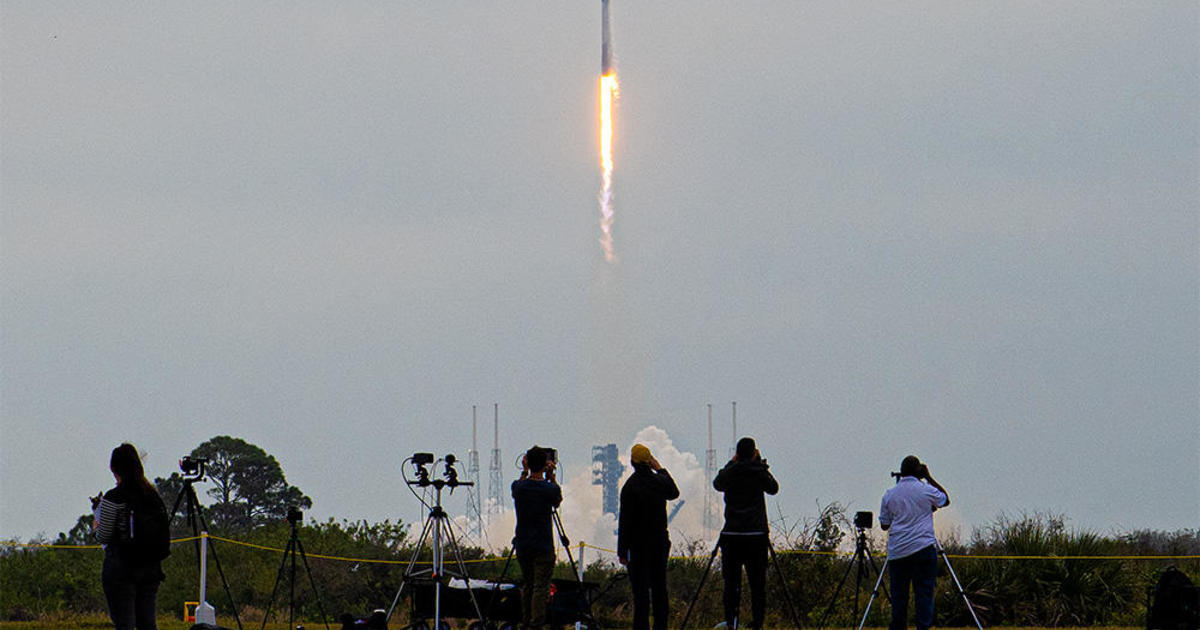 "SpaceX Launches Starlink Satellites as NASA Delays Crew-8 Mission"