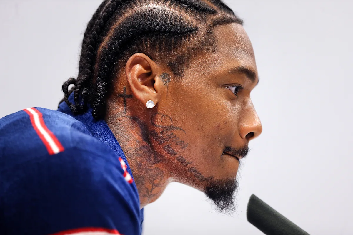Patriots Stand by Stefon Diggs Despite Viral Yacht Video