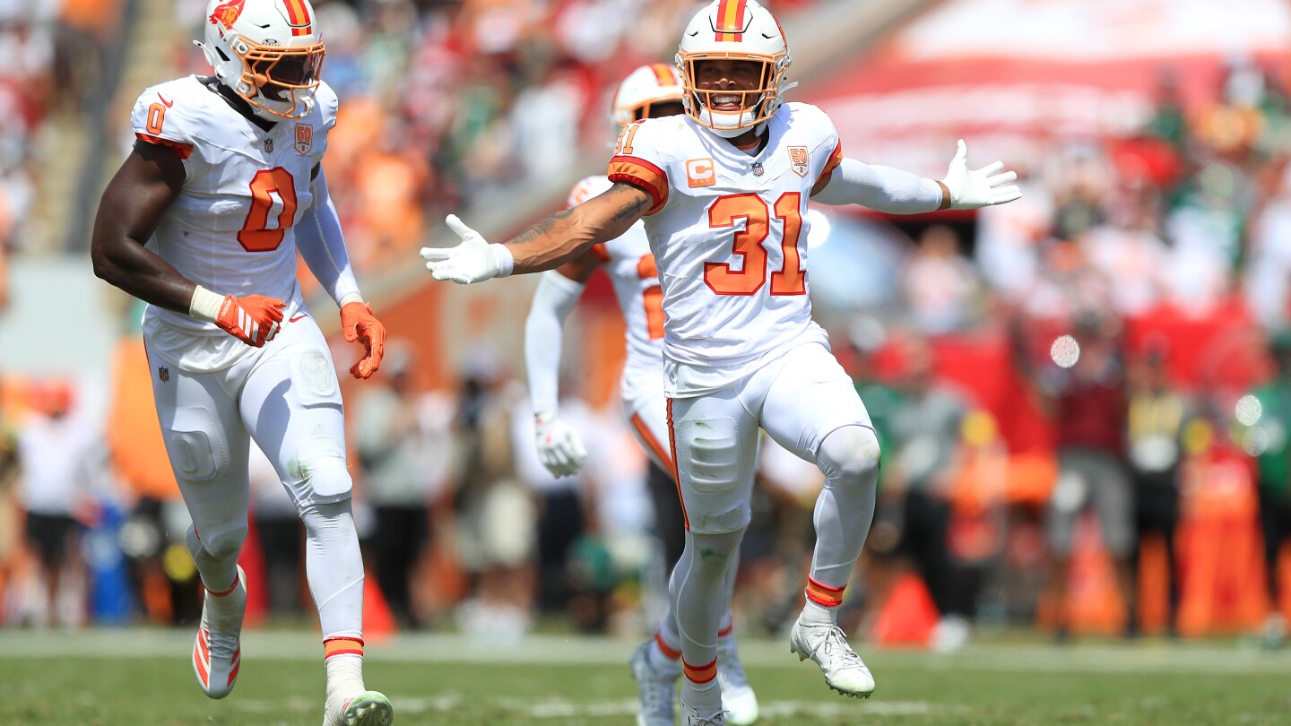 Bucs' Last-Second Win Highlights Week 4 NFL Action