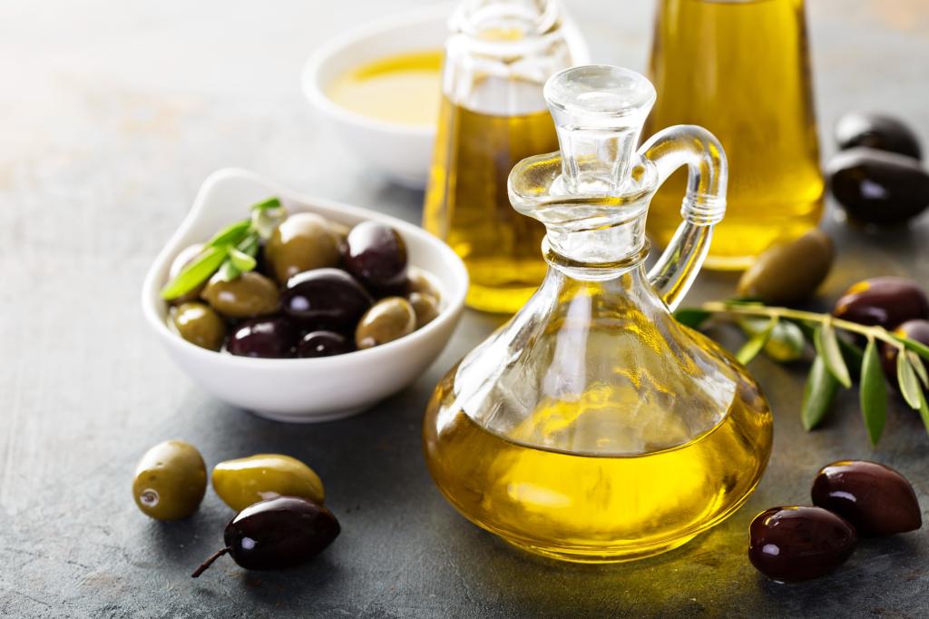 "Daily Olive Oil Consumption: A Key to Health and Longevity"