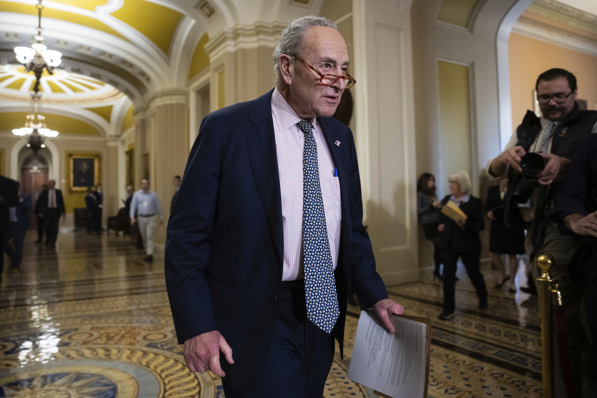 Bipartisan Support Secures Passage of Johnson's Stopgap Funding Bill