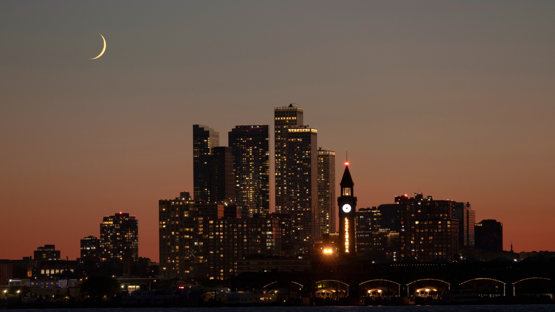 Featured image for Crescent Moon and Mars Shine Bright at Sunset