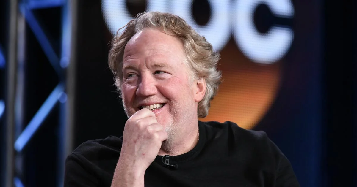 US Marshals Join Hunt for Timothy Busfield Amid Abuse Allegations