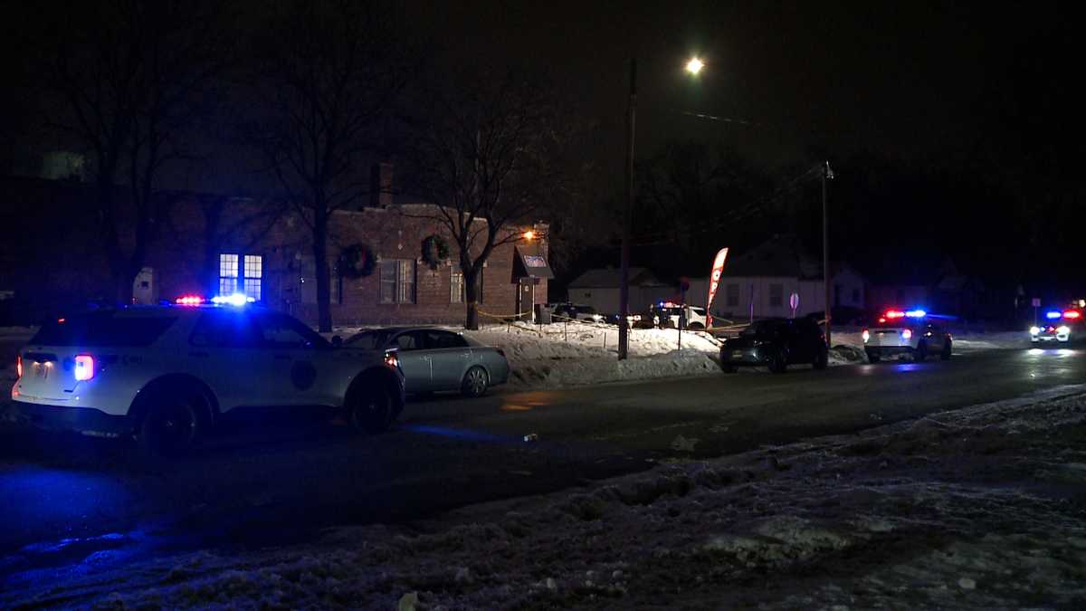 "Des Moines Shooting Leaves Two Hospitalized"