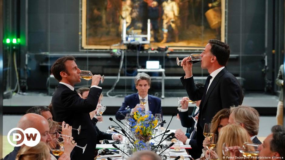 Featured image for Macron faces protests and heckling during Netherlands visit.