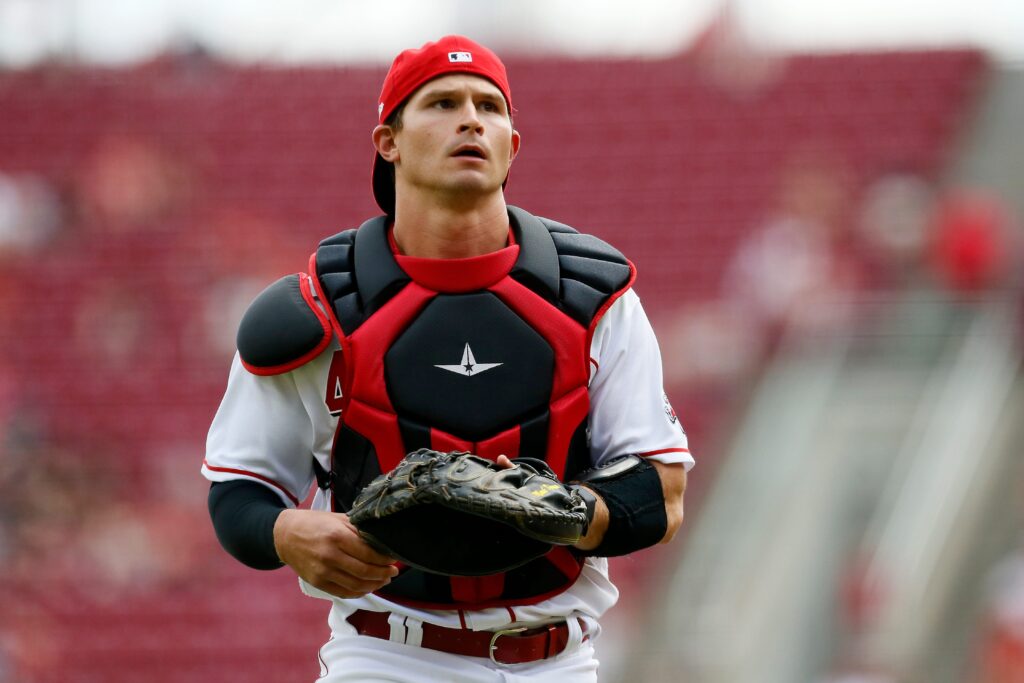 Orioles add Kolozsvary, Mountcastle on injured list.