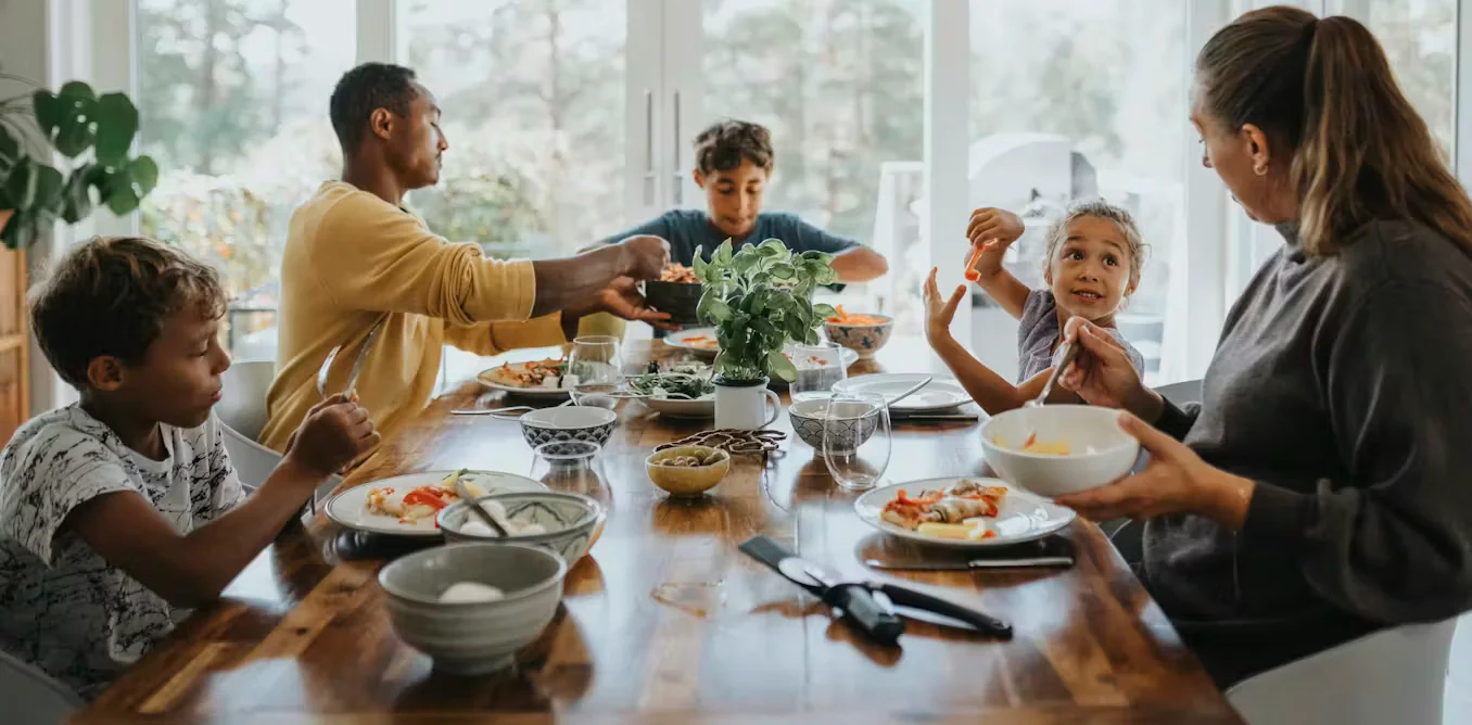 Calmer, healthier dinners: four expert tips for busy families