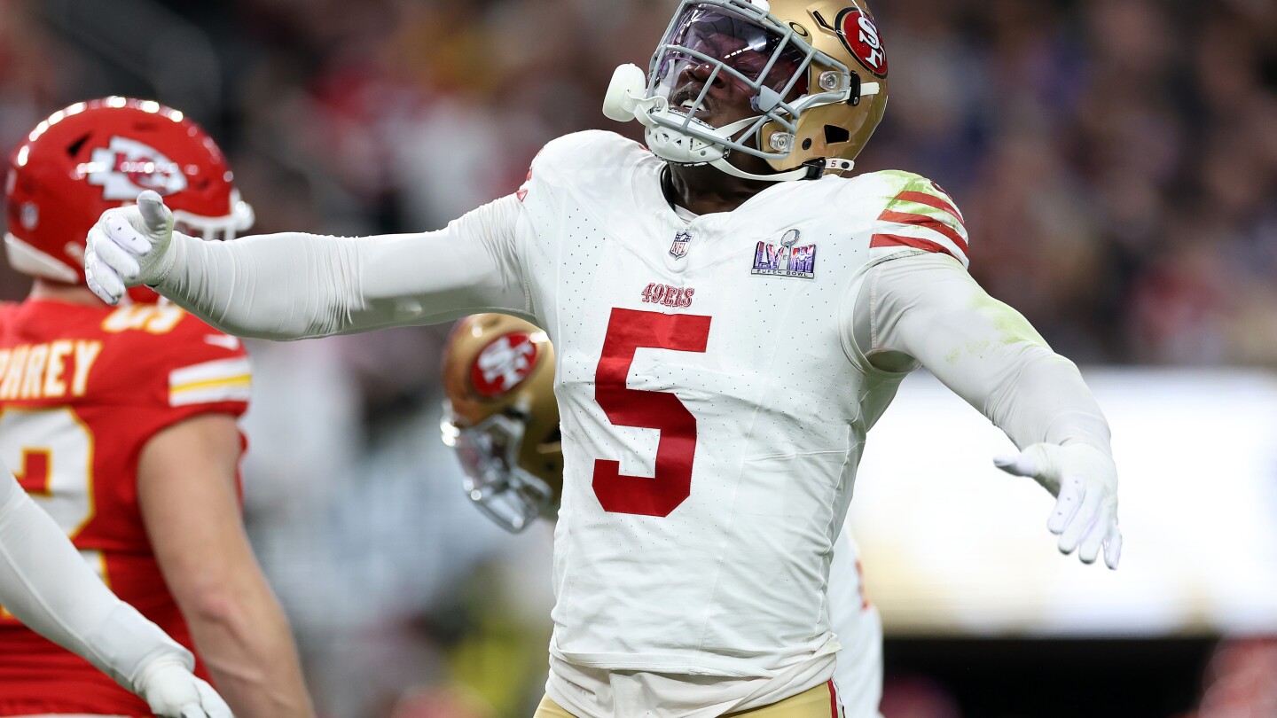 "Buccaneers Sign Randy Gregory to Incentive-Heavy $5 Million Deal"