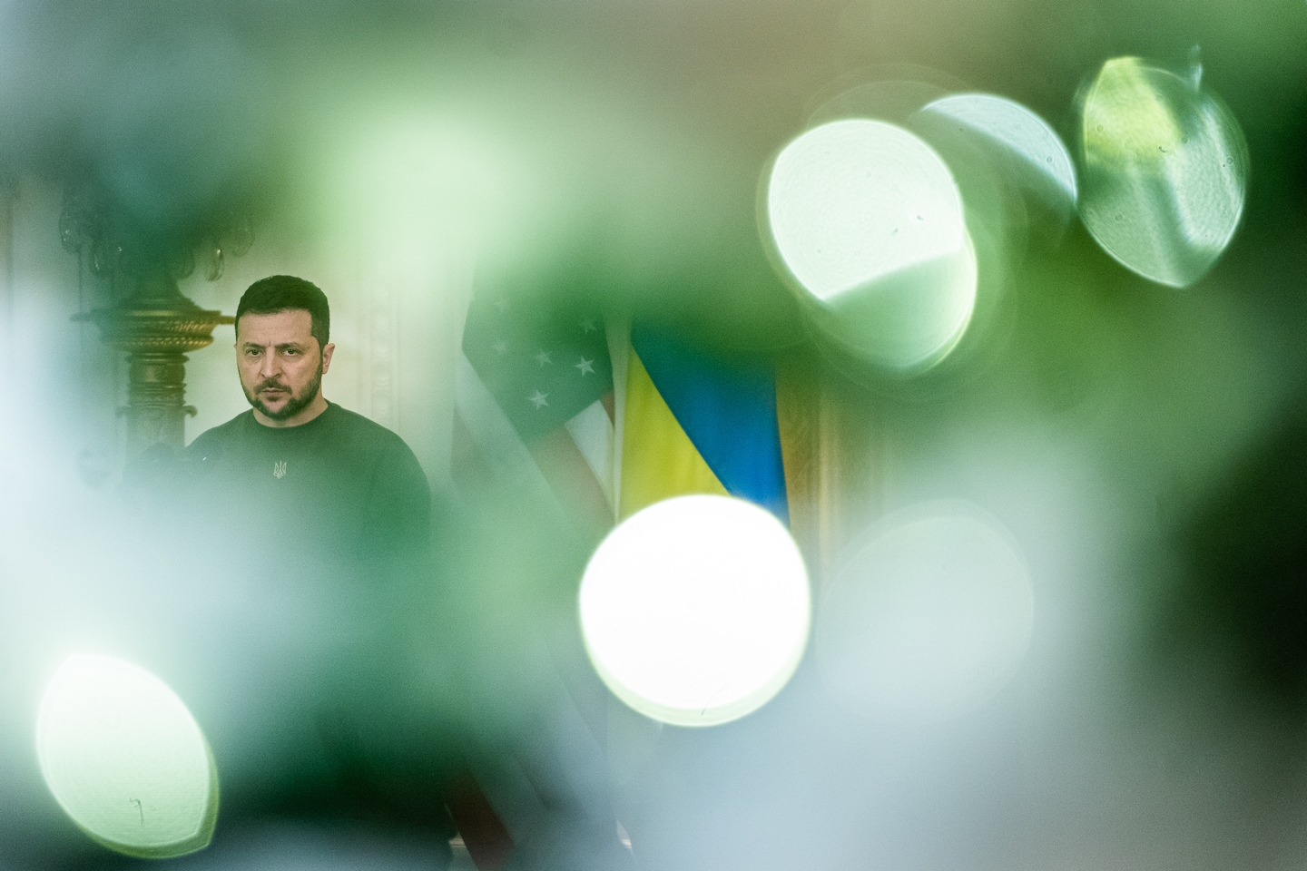 "Leaked Pentagon documents reveal US and UK special forces in Ukraine as peace talks stall"