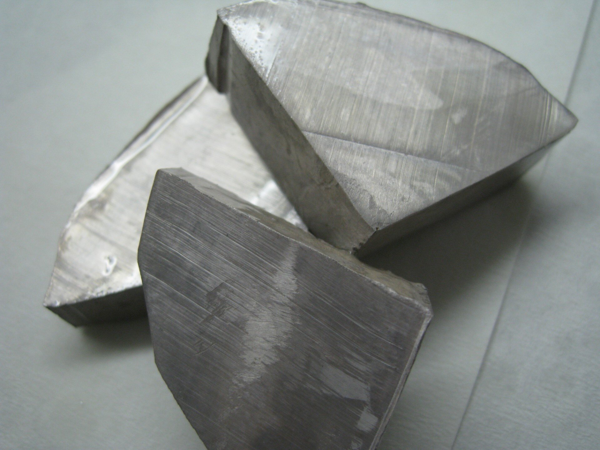 "Unlocking Celestial Secrets: Sodium's Transformation Under High Pressure"