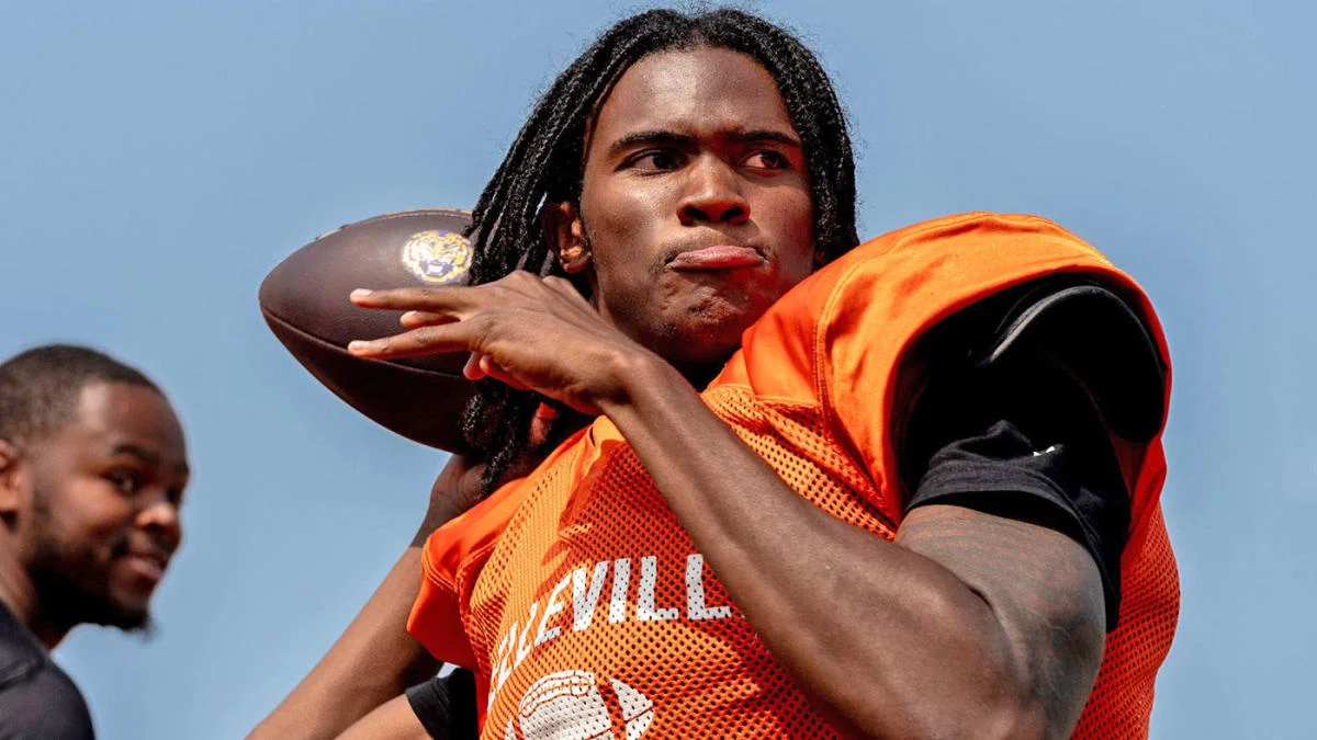 Featured image for Top QB Bryce Underwood Chooses Michigan Over LSU in Stunning Flip