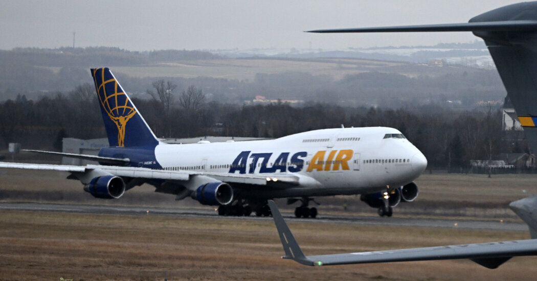 Featured image for "Boeing Cargo Plane's Emergency Landing in Miami Due to Engine Fire"