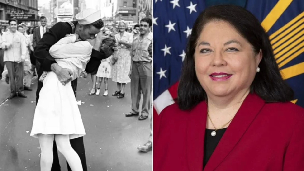 "VA Official's Controversial History Surrounding WWII Kissing Photo"