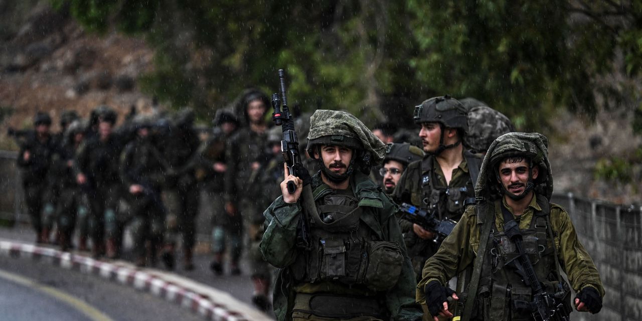 "Israel-Hamas Conflict Raises Concerns over Oil Prices"