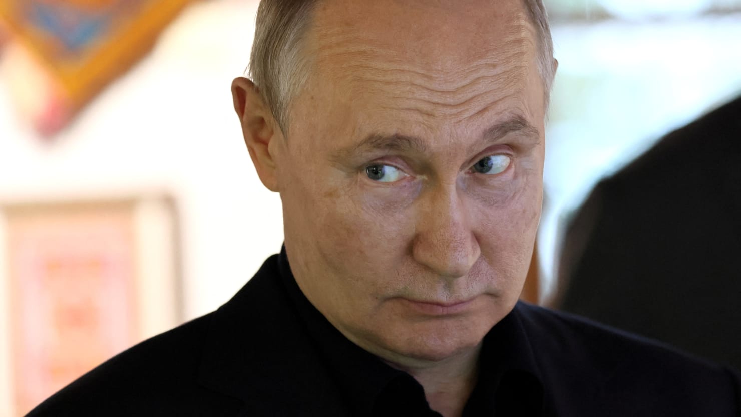 "Putin's Disappointment with Tucker Carlson and Propaganda Opportunities"