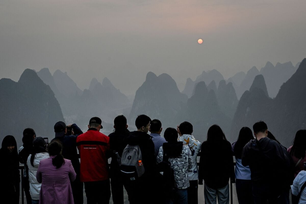 Featured image for "China Eases Visa Restrictions to Boost Inbound Tourism"