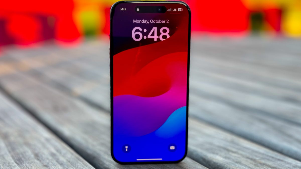 iPhone 15 Pro Max Users Face Increasing OLED Burn-in Issues