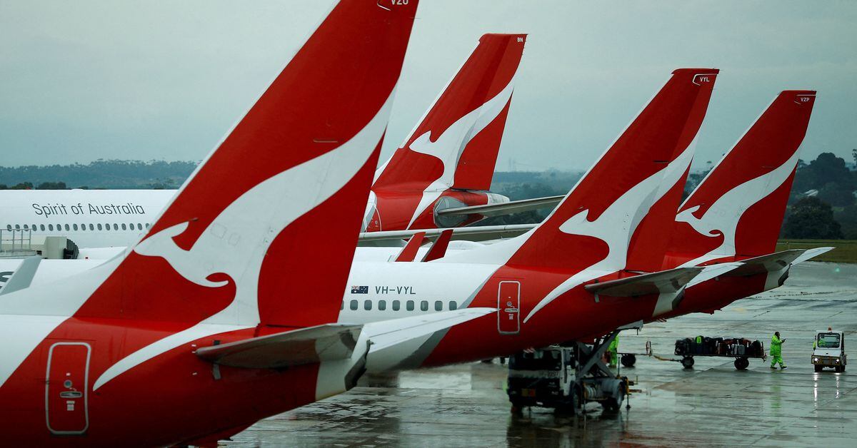 Featured image for Qantas Faces Lawsuit for Selling Tickets on Cancelled Flights