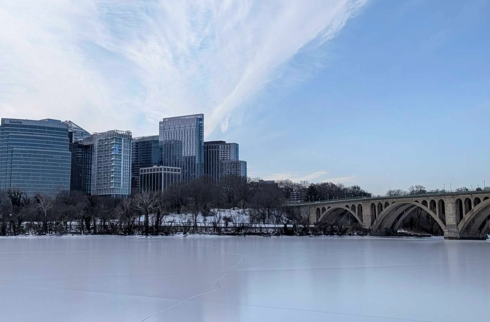 Virginia Issues Potomac River Recreational Advisory After Sewage Spill