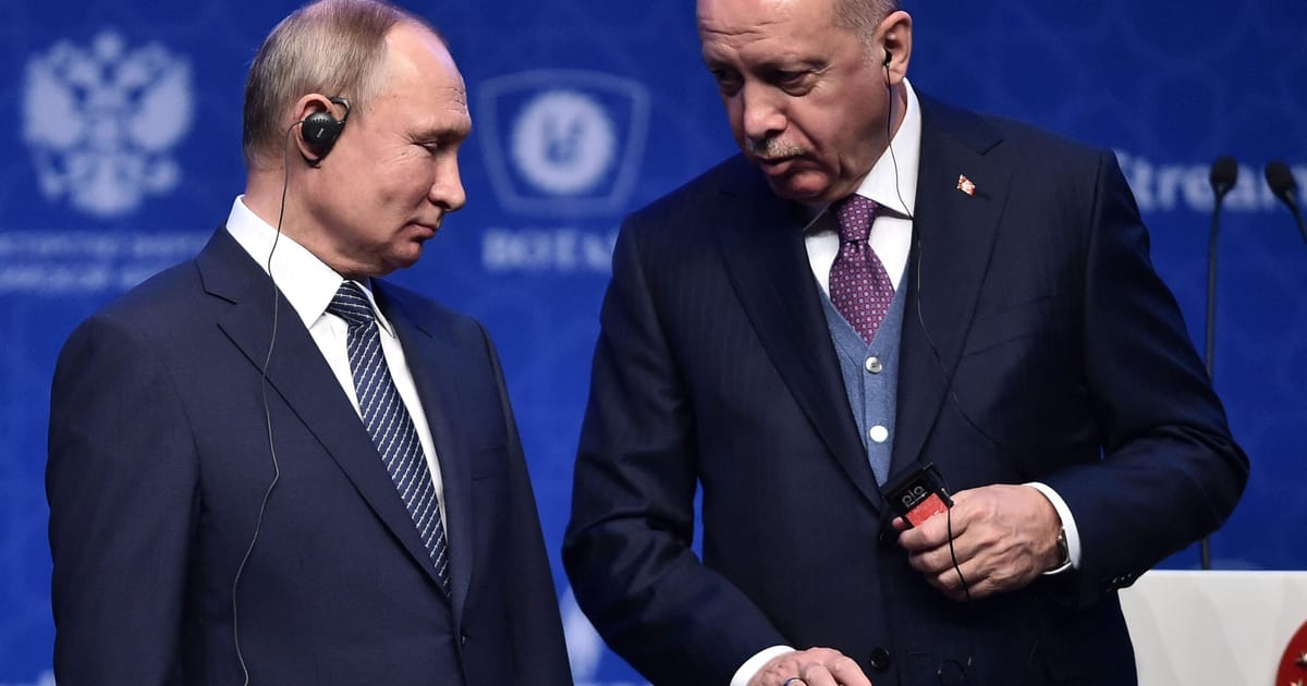 Erdoğan and Putin discuss Ukraine conflict and grain deal in phone call.