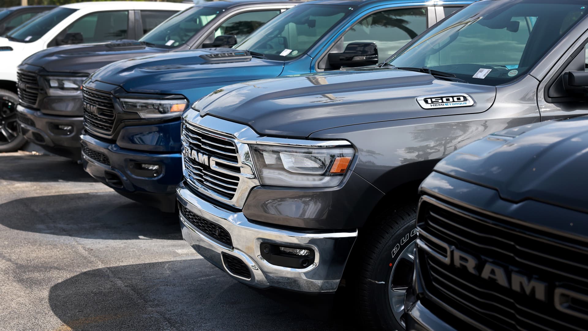 Featured image for Stellantis anticipates $2.7B first-half loss amid tariff impacts