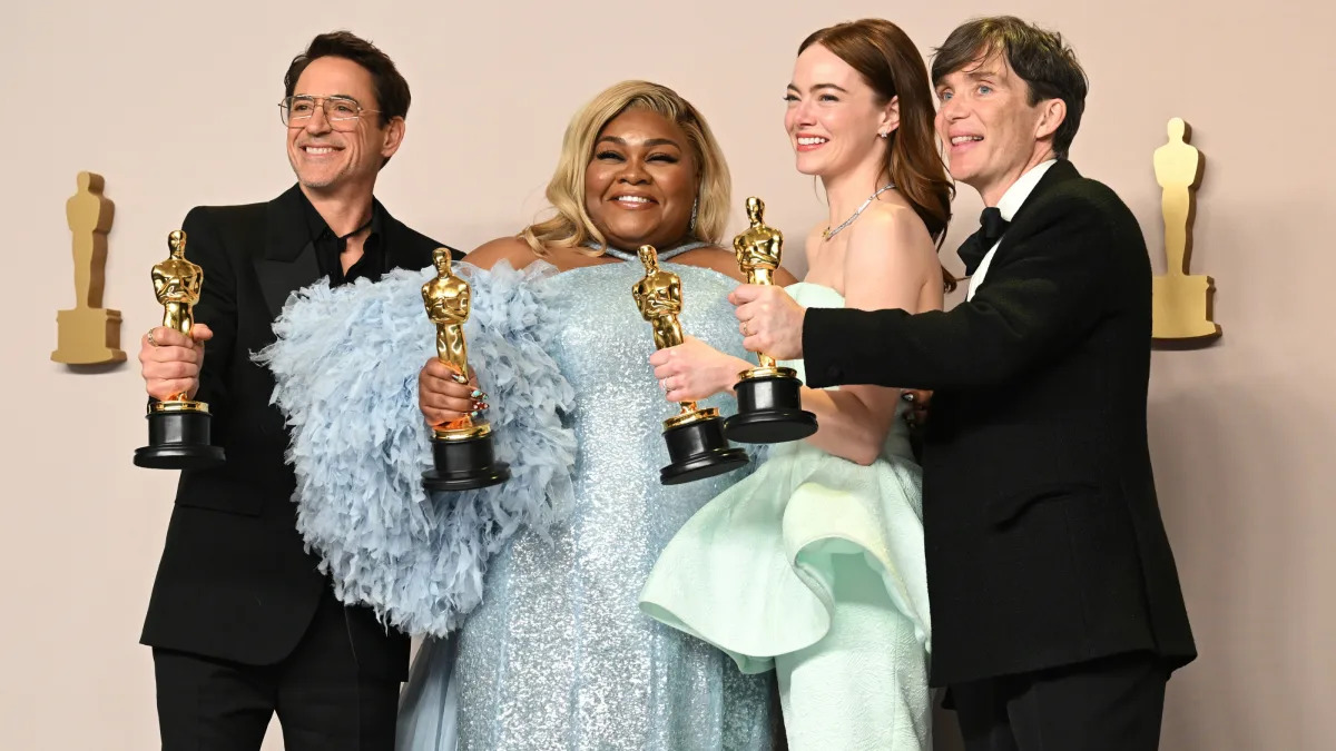 "Oscars' Highlights, Ramadan Starts, Russell Wilson to Steelers"
