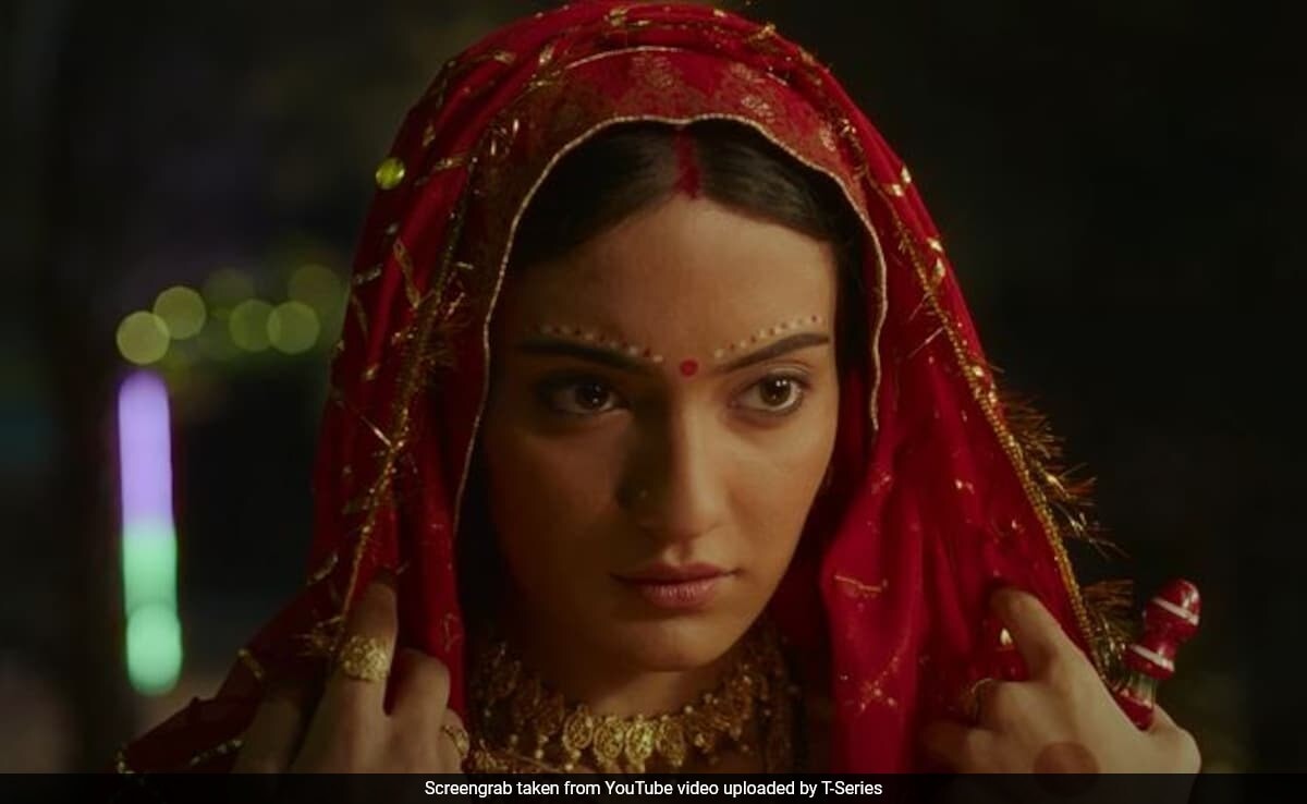 Featured image for "Laapataa Ladies: A Tale of Lost Brides, Confused Grooms, and Unveiled Stories"