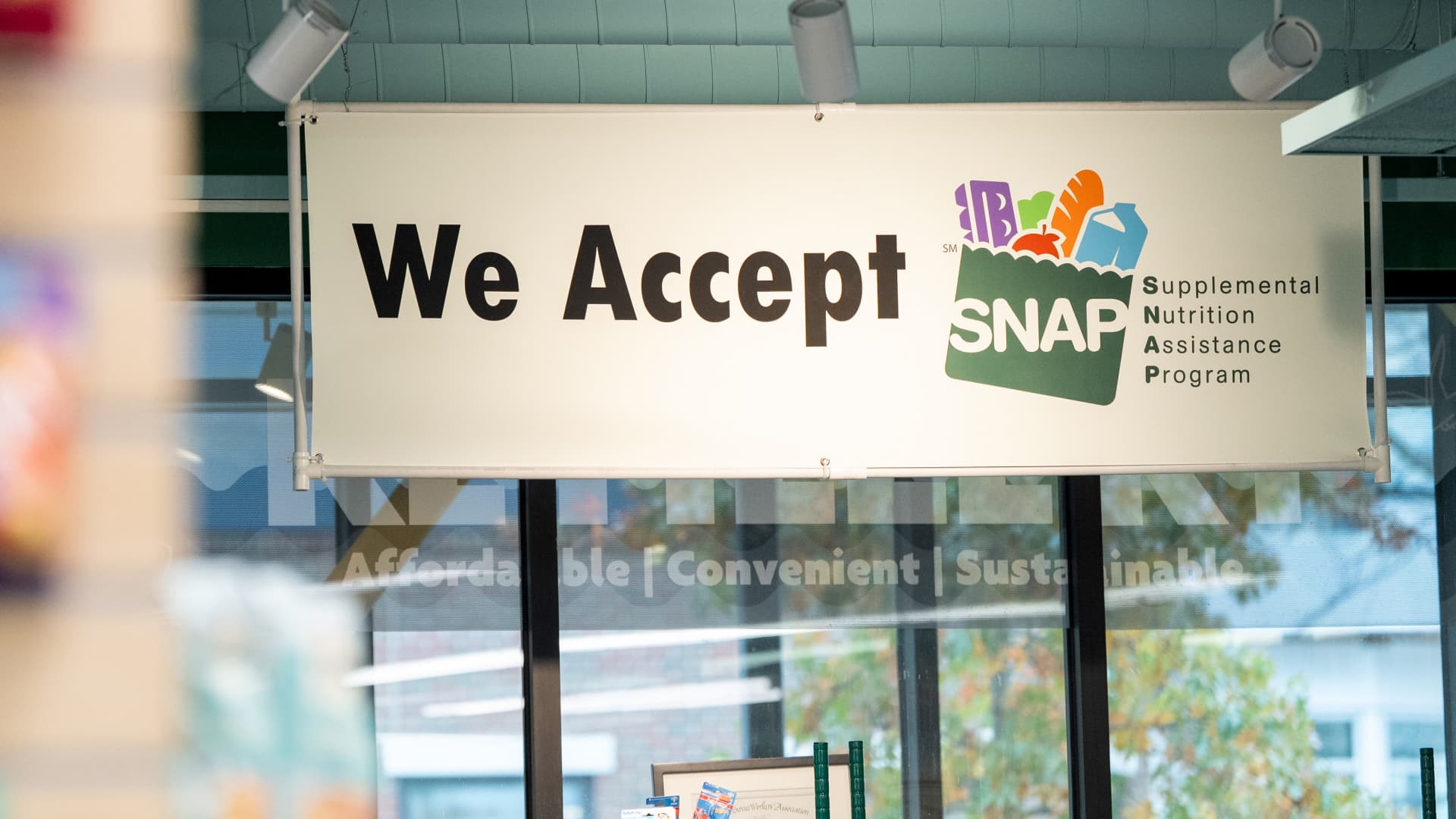 Featured image for Judge Orders Full SNAP Benefits for November Amid Funding Disputes