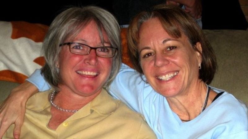 Featured image for House Sitter Rekindles Her Christmas Spirit and Love