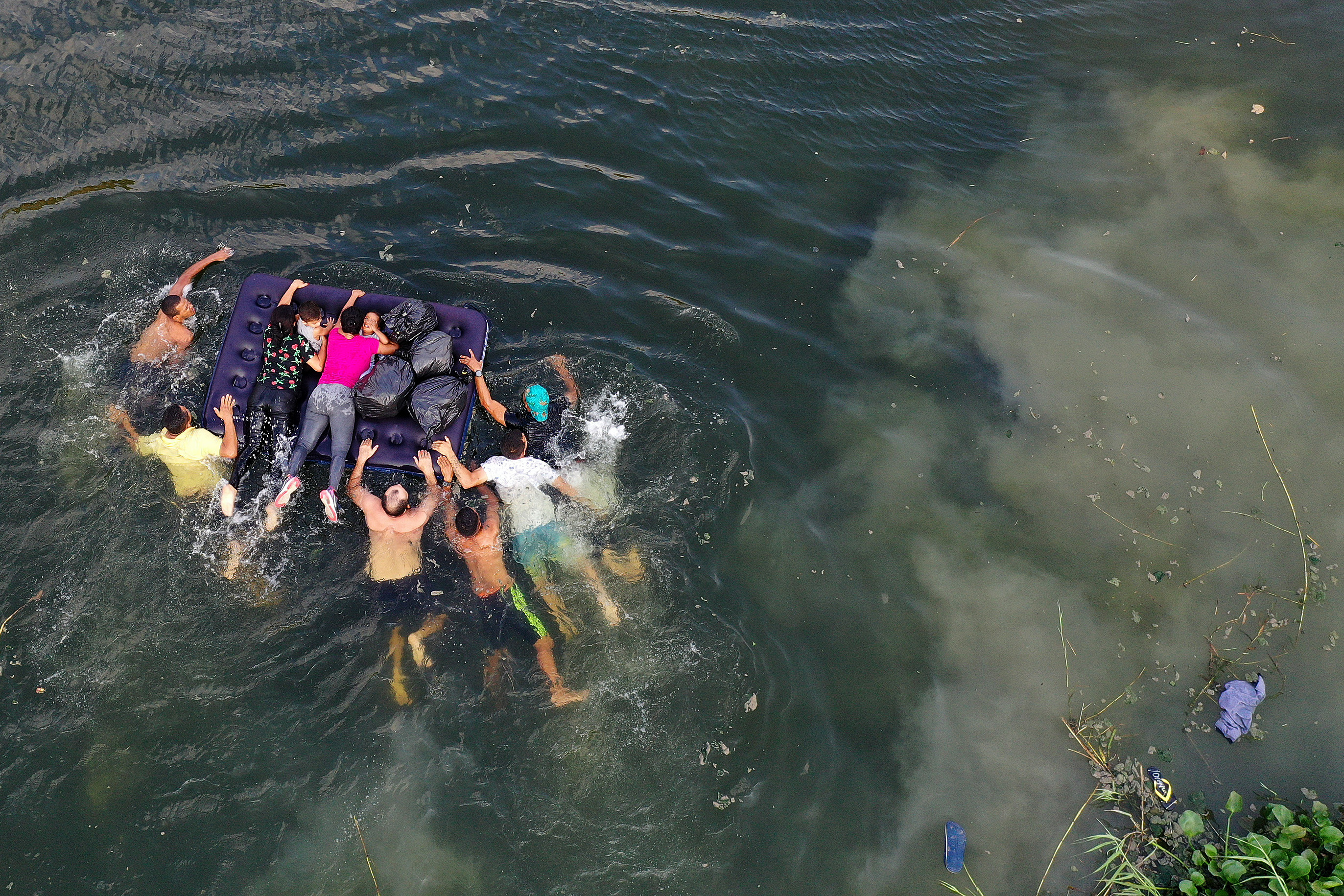Title 42 expiration sparks mixed reactions on US-Mexico border.