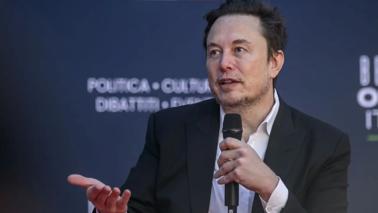 Elon Musk Accuses Biden of Allowing Migrant Surge to Maintain Democratic Power