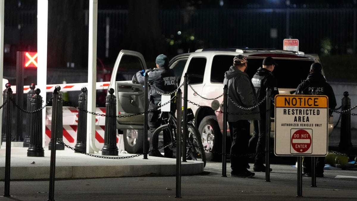 Driver Arrested After Crashing Vehicle Into White House Gate