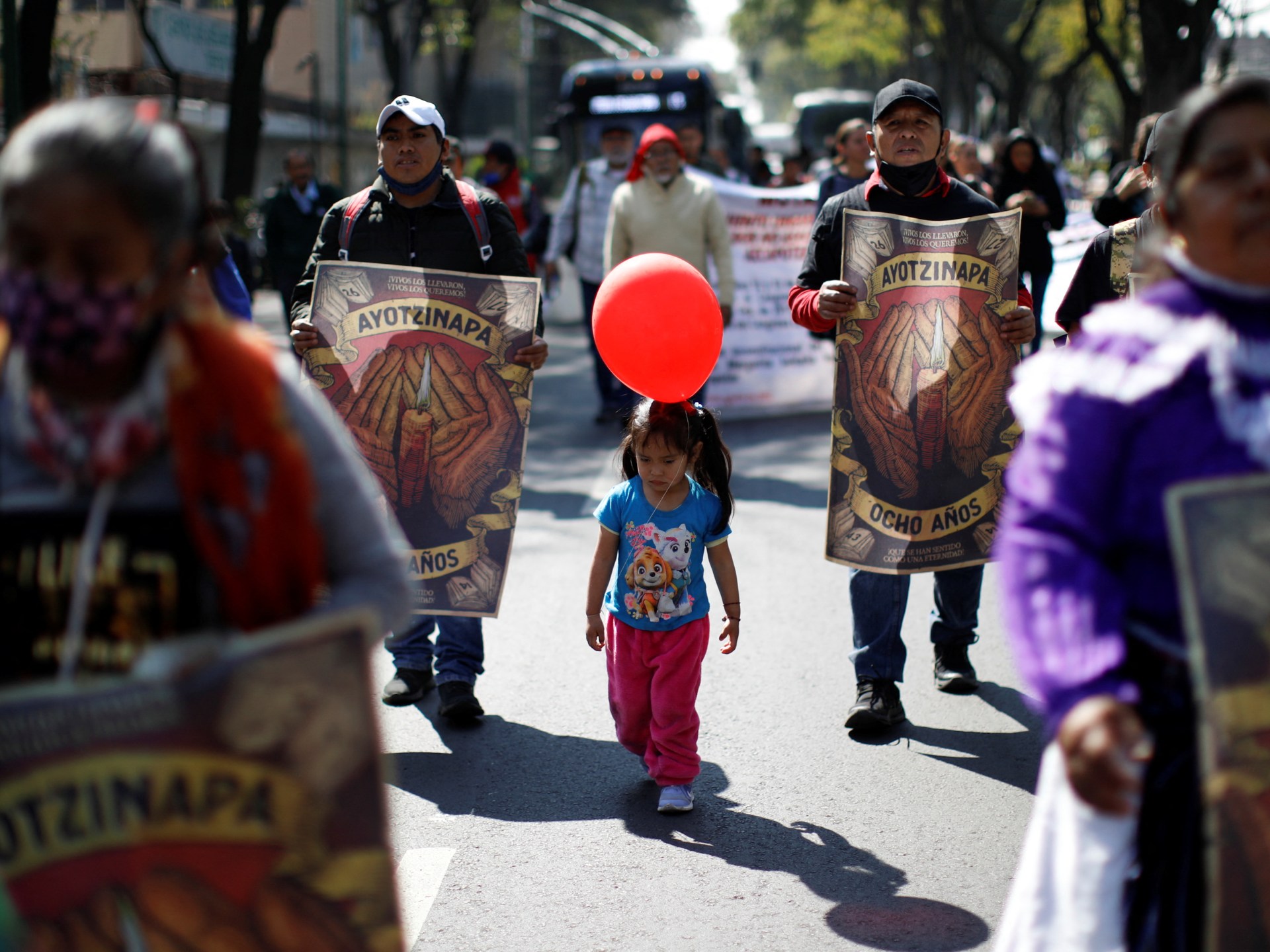 Featured image for Mexican student investigation criticized for "black holes" by experts.