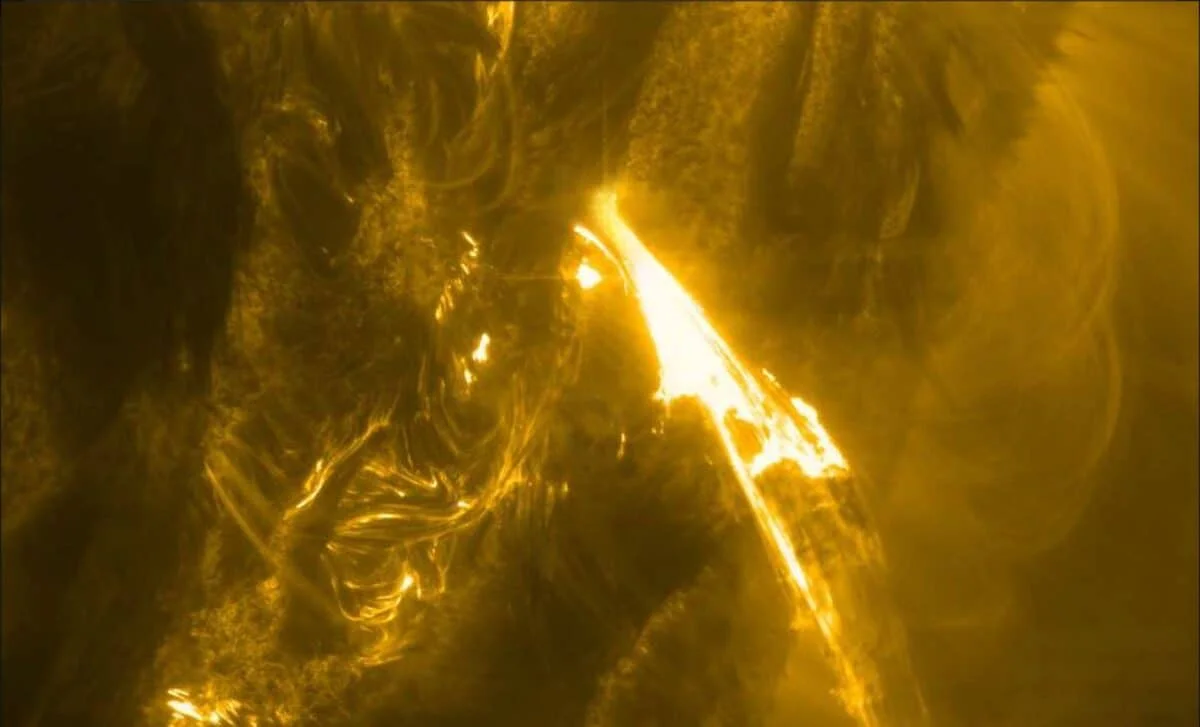 Solar Flare Revealed as Magnetic Avalanche, Not a Single Burst
